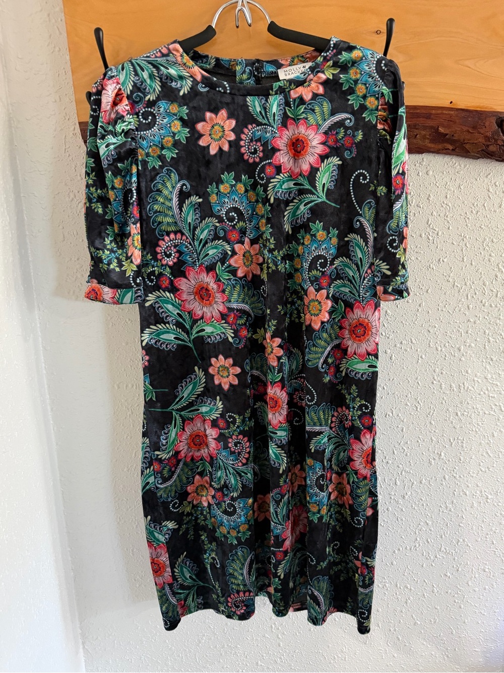 NEW MOLLY BRACKEN dress in black floral
